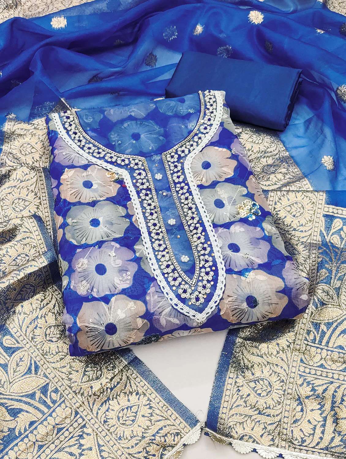 women floral printed unstitched suit set