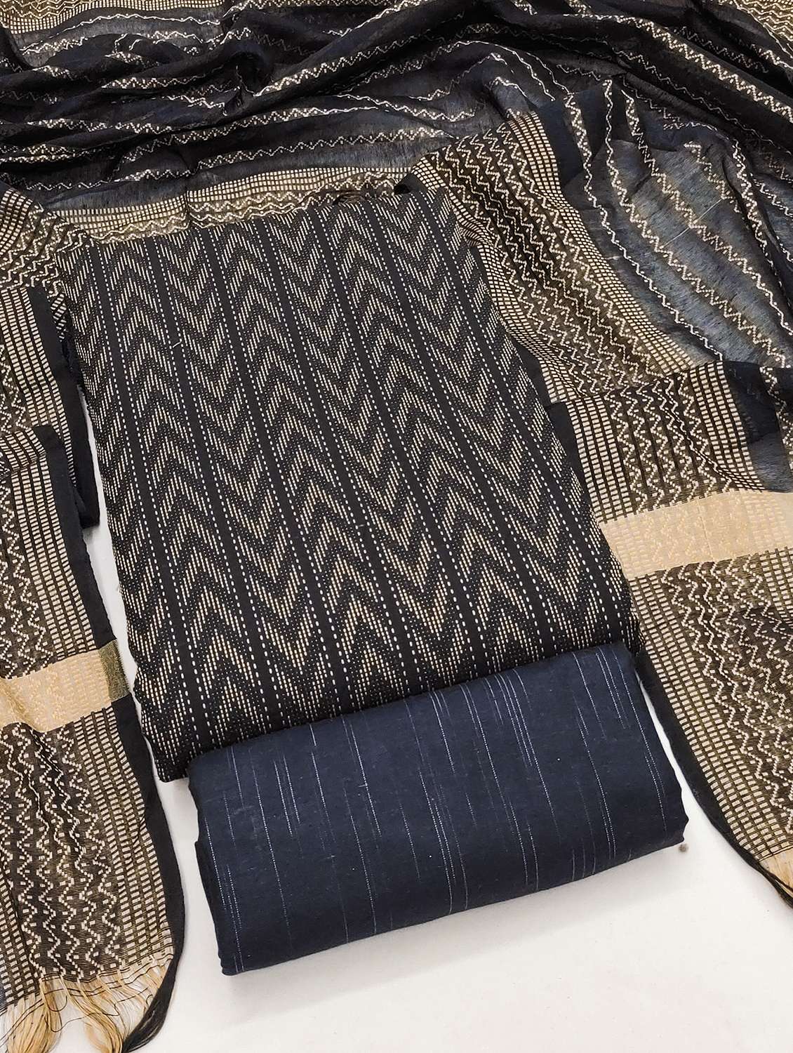 women self design unstitched suit set - 22431420 -  Standard Image - 1