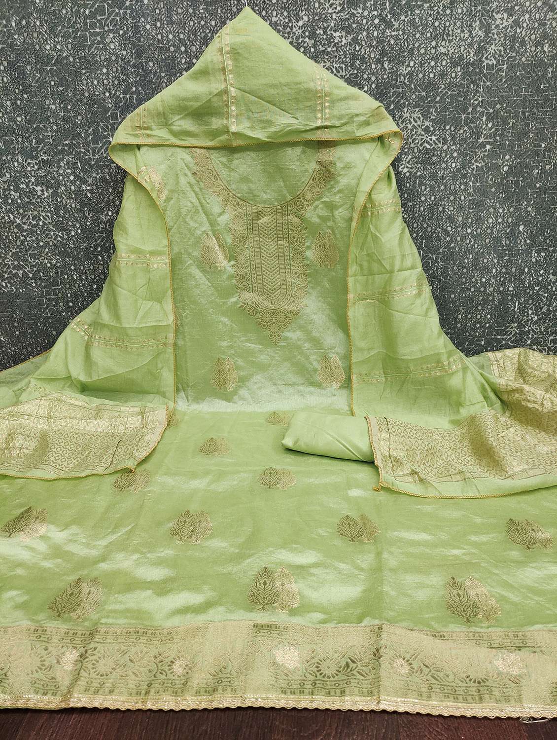 women self design unstitched suit set - 22431521 -  Standard Image - 1