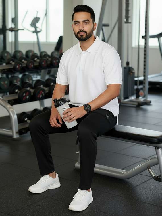 men white lycra blend plain t-shirt - 22432827 -  Standard Image - 4