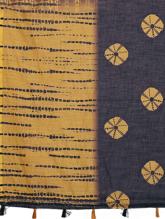 women printed casual wear saree with blouse - 22432847 -  Standard Image - 1