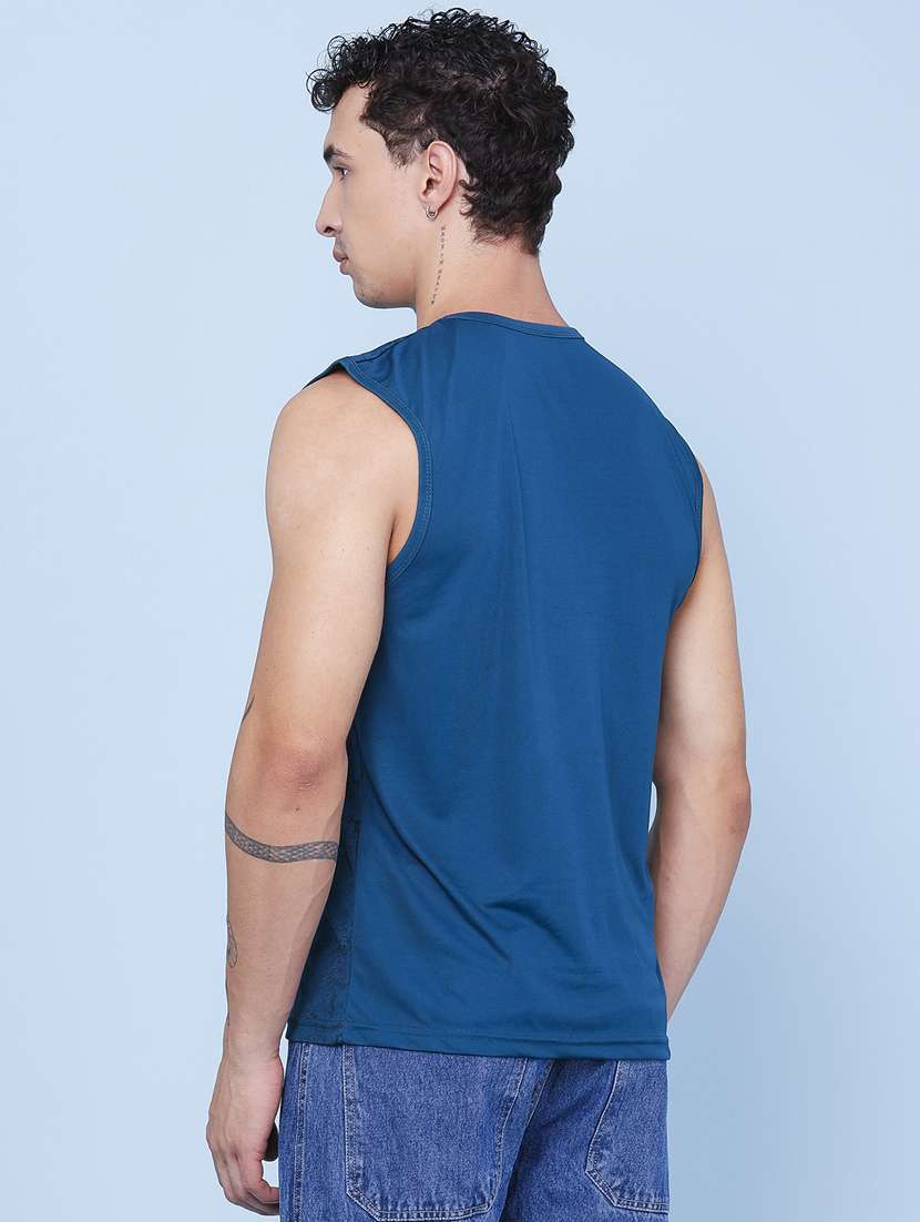 men printed sleeveless vest - 22434365 -  Standard Image - 4