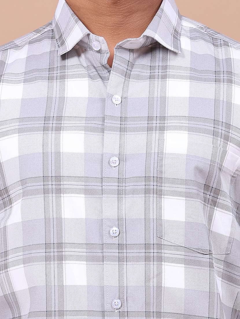 Men Checkered Long Sleeves Casual Shirt - 22434397 -  Standard Image - 1