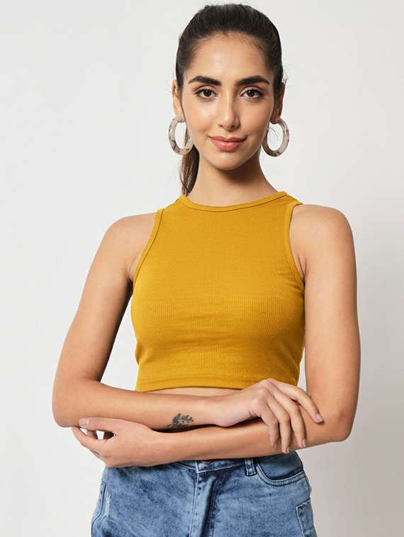 women solid sleeveless crop top