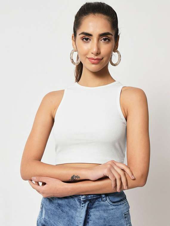 women solid sleeveless crop top