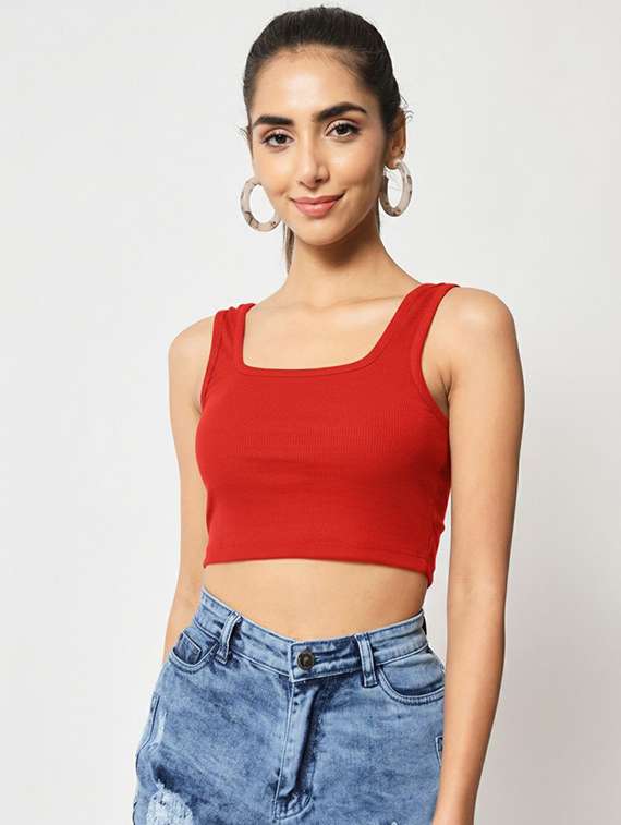 women solid sleeveless crop top