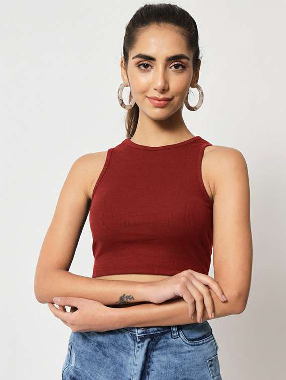 women solid sleeveless crop top