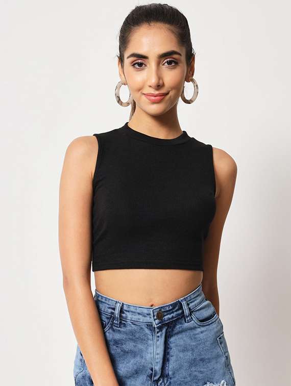 women solid sleeveless crop top