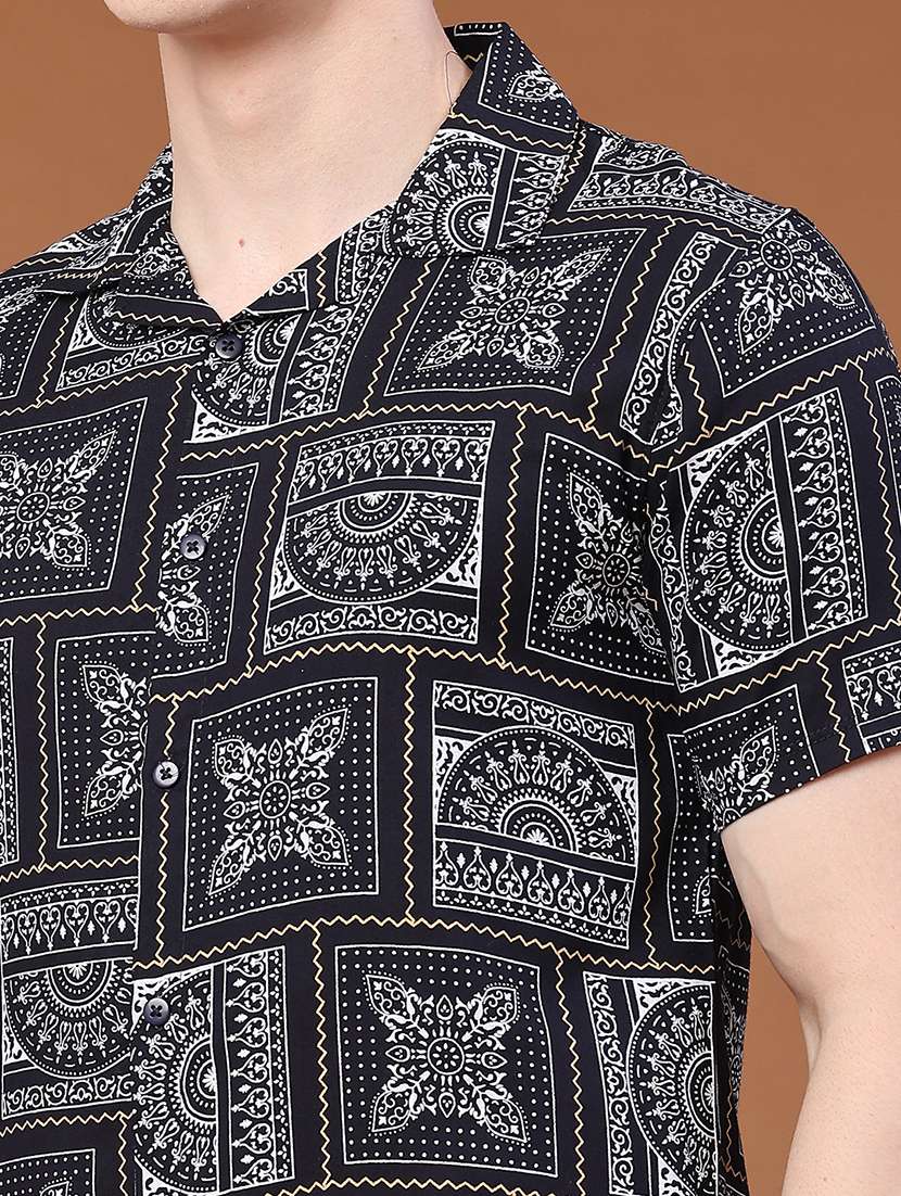 men printed short sleeves shirt and shorts co-ord set - 22438332 -  Standard Image - 1
