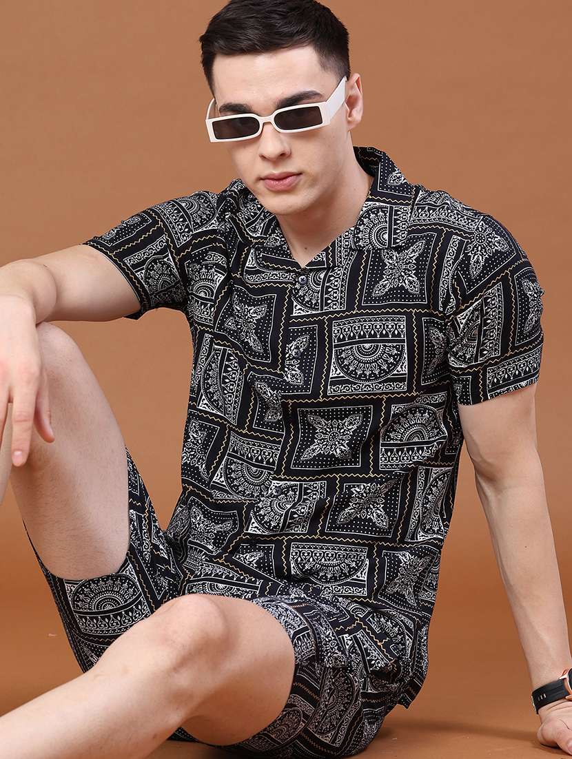 men printed short sleeves shirt and shorts co-ord set - 22438332 -  Standard Image - 4