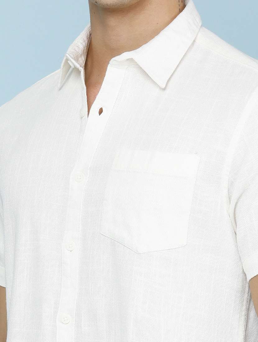 Men Solid Short Sleeve Regular Fit Casual Shirt - 22438755 -  Standard Image - 1