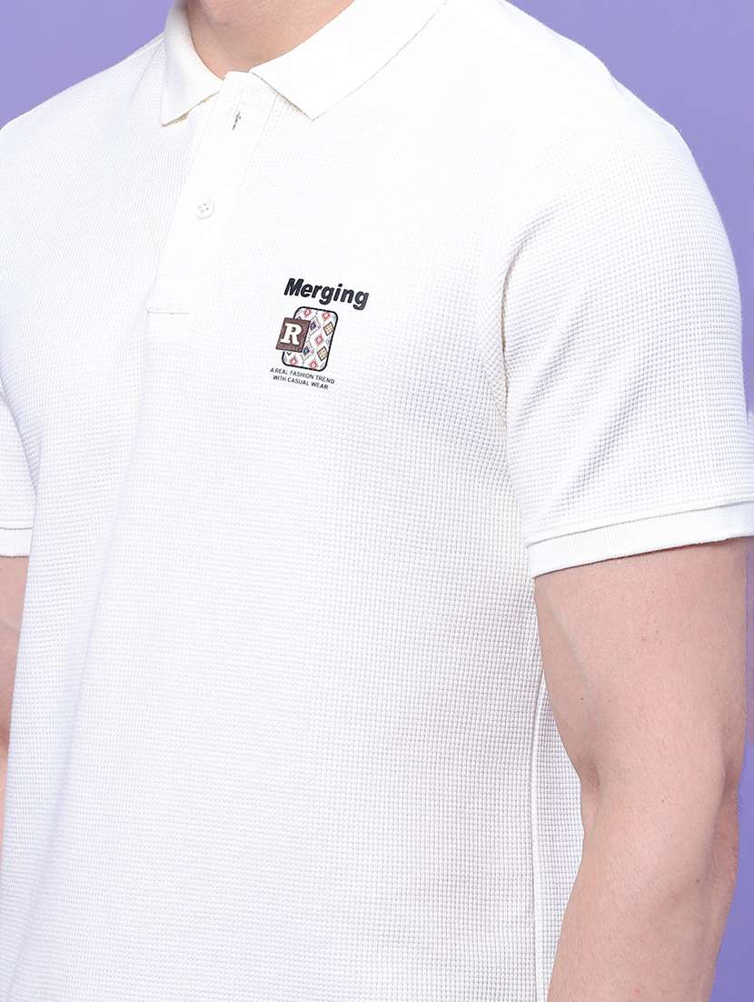 Men Textured Short Sleeve Slim Fit Polo T-shirt - 22439415 -  Standard Image - 1