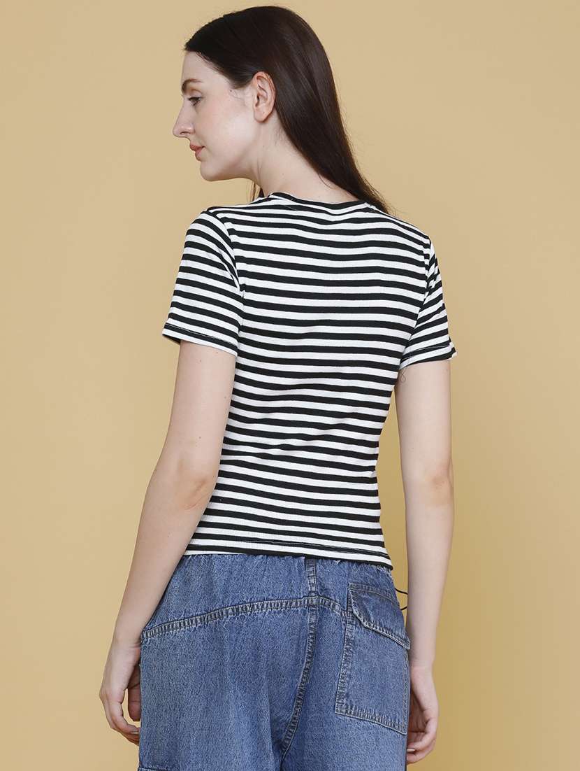 women printed round neck regular t-shirt - 22439583 -  Standard Image - 4