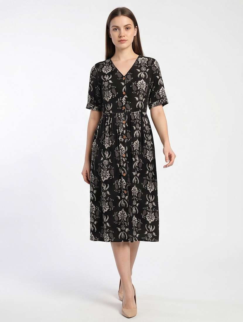 Women Printed Short Sleeves A-line Dress - 22439594 -  Standard Image - 4