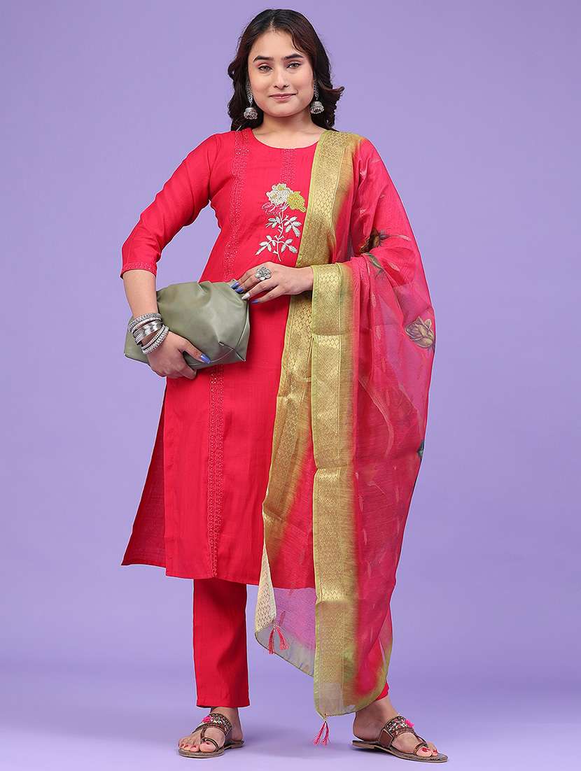 women embroidered three quarter sleeve kurta pant with dupatta set