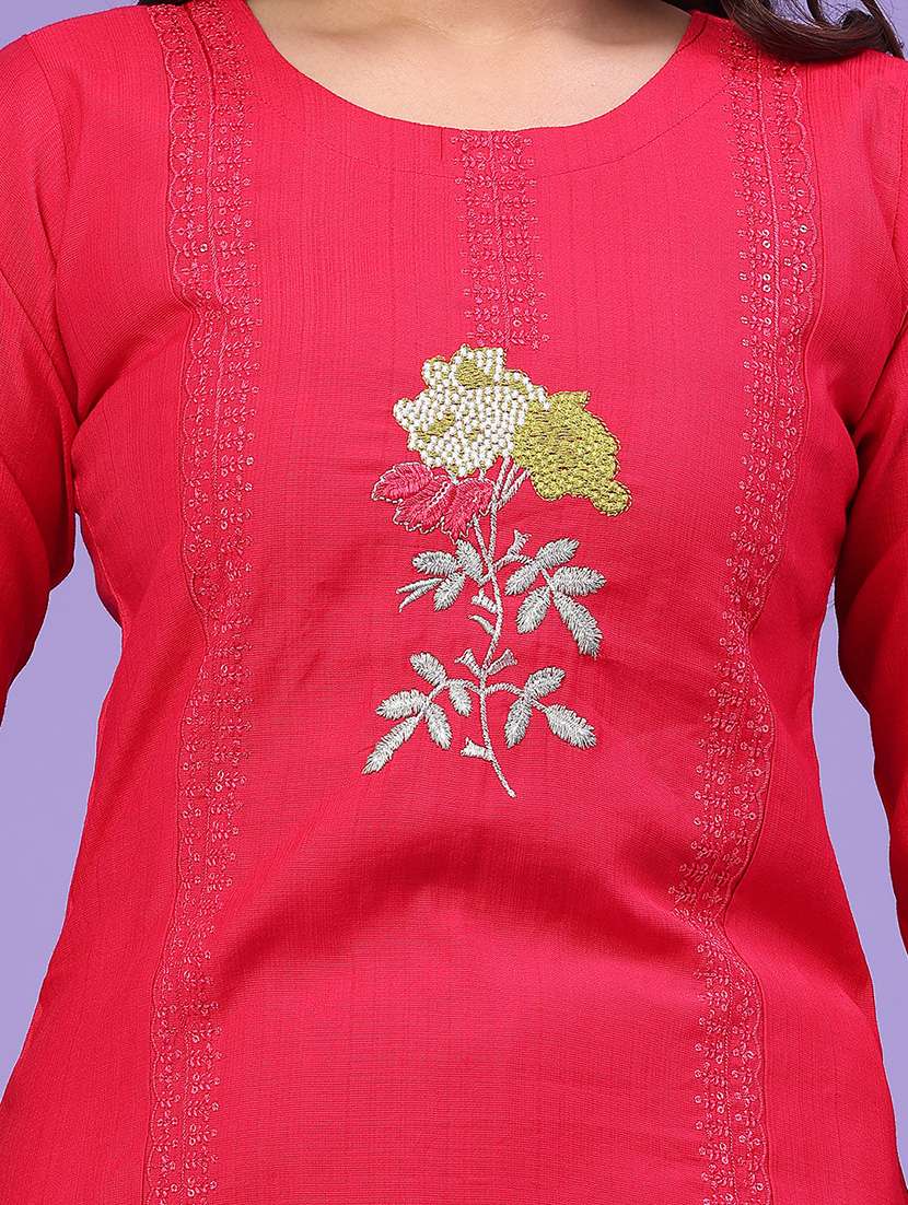Women Embroidered Three Quarter Sleeve Kurta Pant With Dupatta Set - 22439639 -  Standard Image - 4