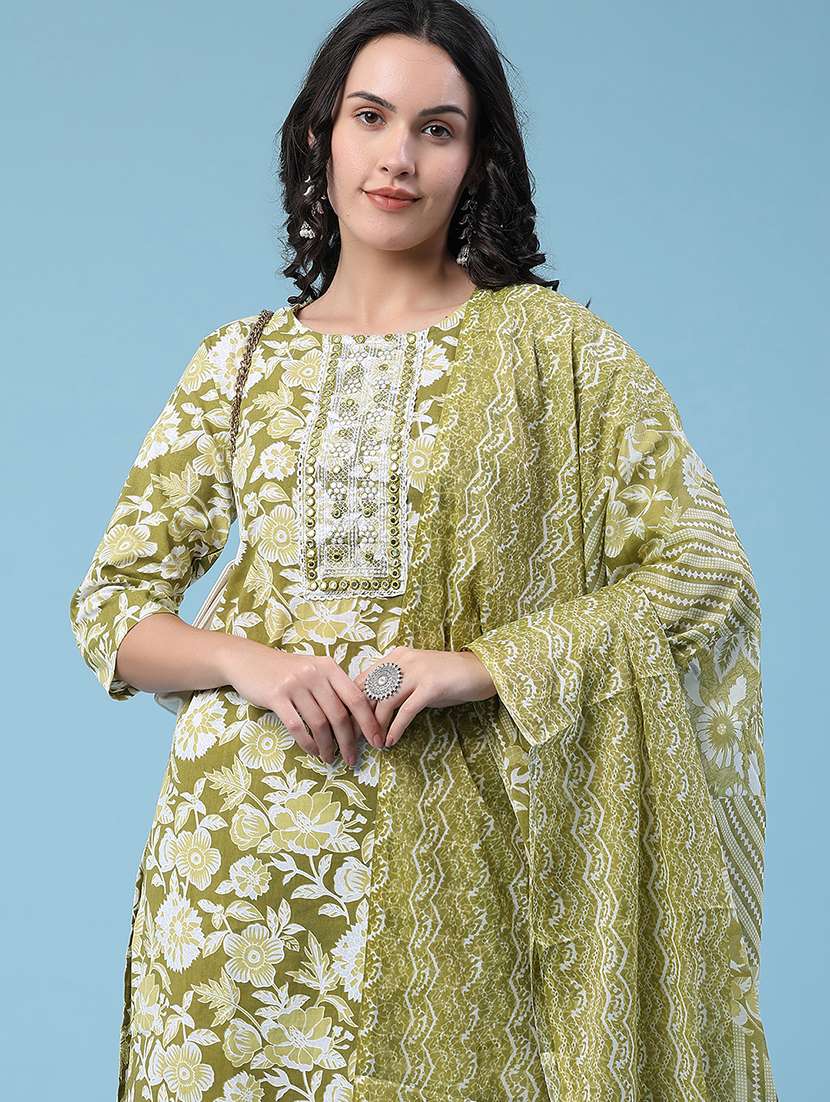 women printed three quarter sleeves kurta pant set with dupatta - 22439641 -  Standard Image - 4