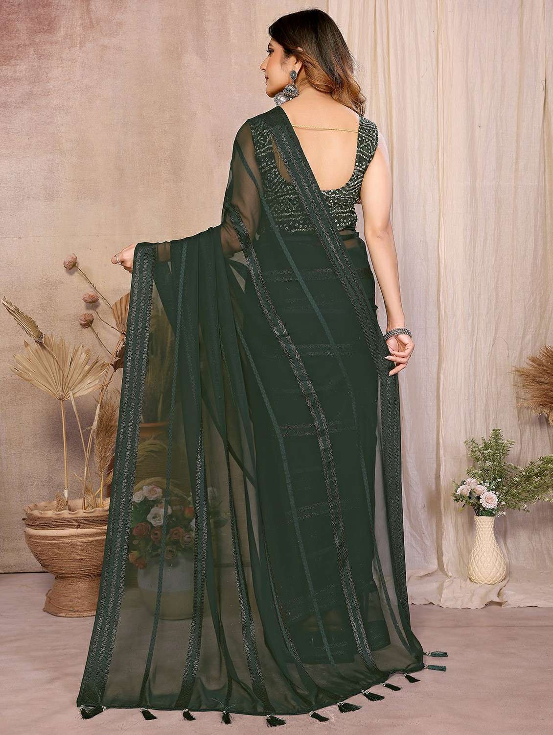 women self design plain saree with blouse - 22439658 -  Standard Image - 4