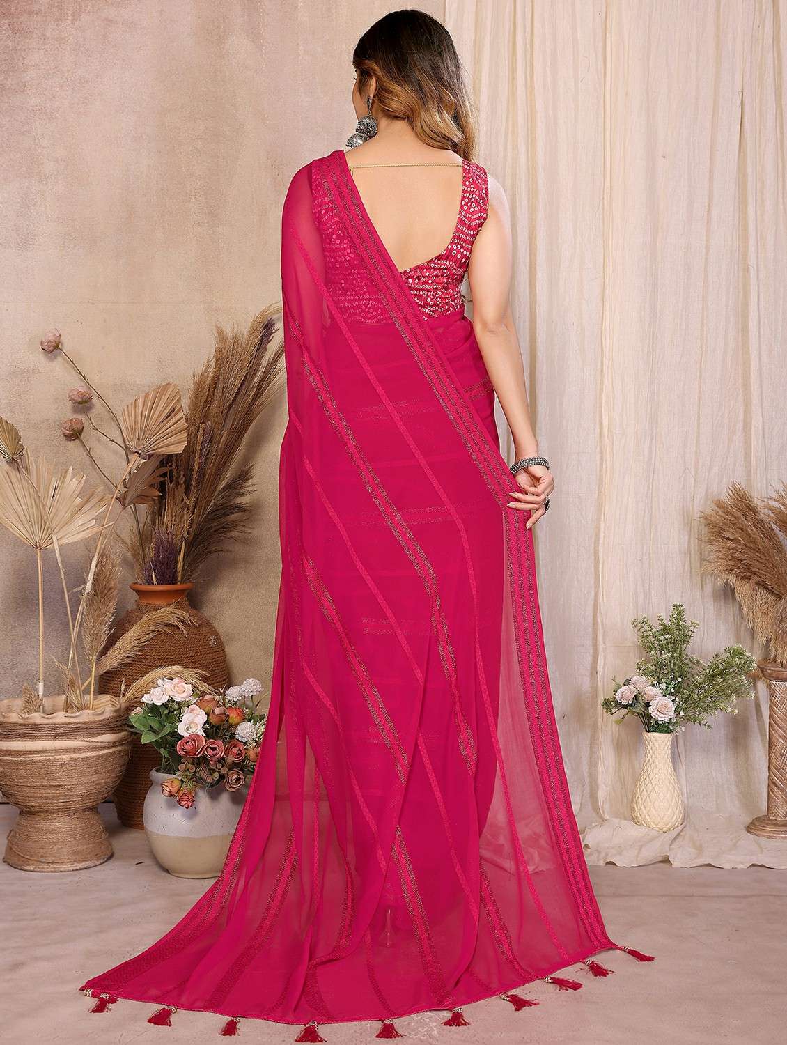 women self design plain saree with blouse - 22439659 -  Standard Image - 4