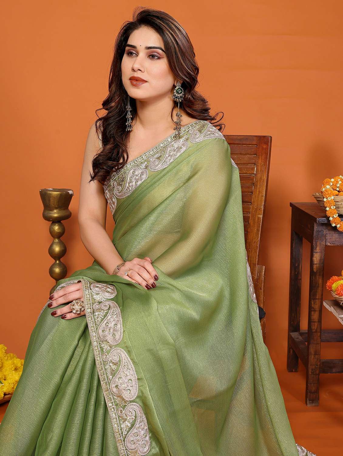 women solid with bordered saree with blouse - 22439673 -  Standard Image - 1