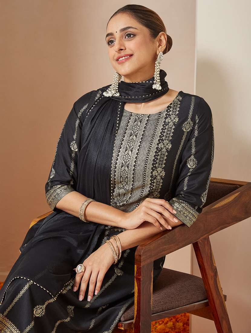 women black kurta dupatta set - 22439860 -  Standard Image - 1