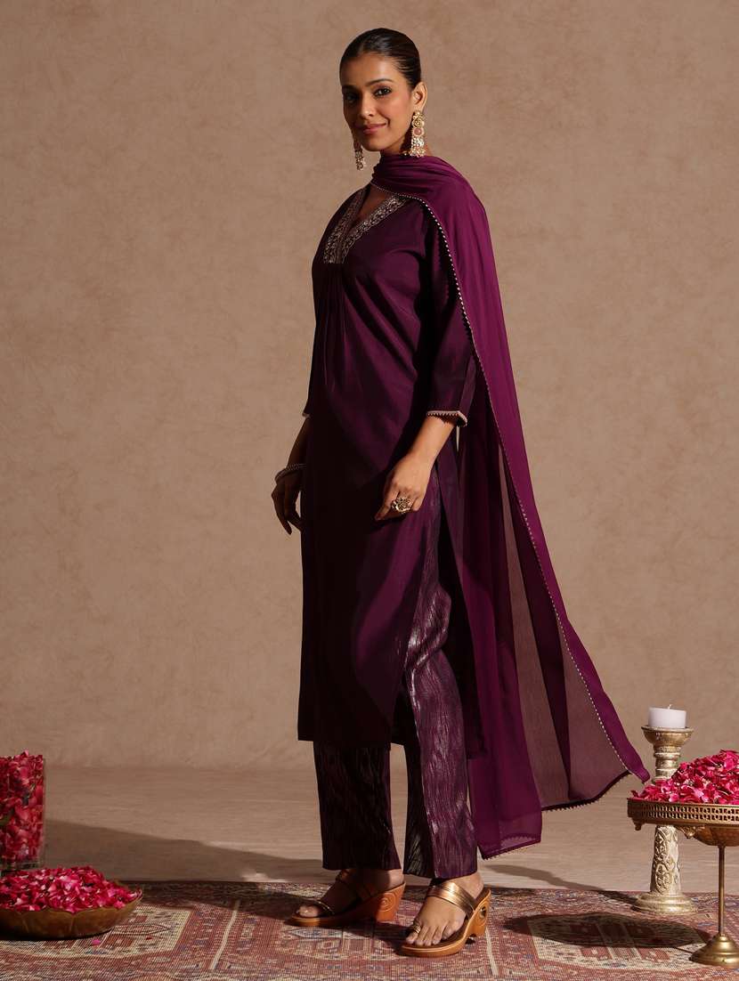 women purple kurta dupatta set - 22439865 -  Standard Image - 4