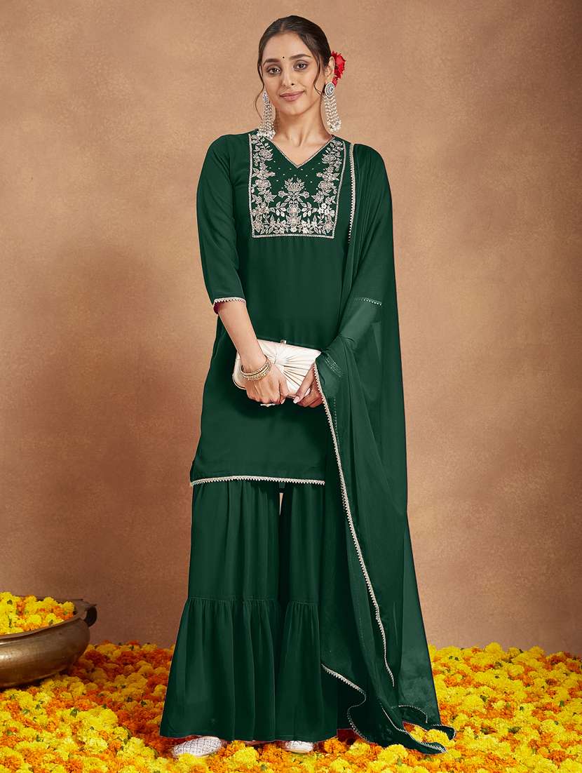 women green kurta dupatta set