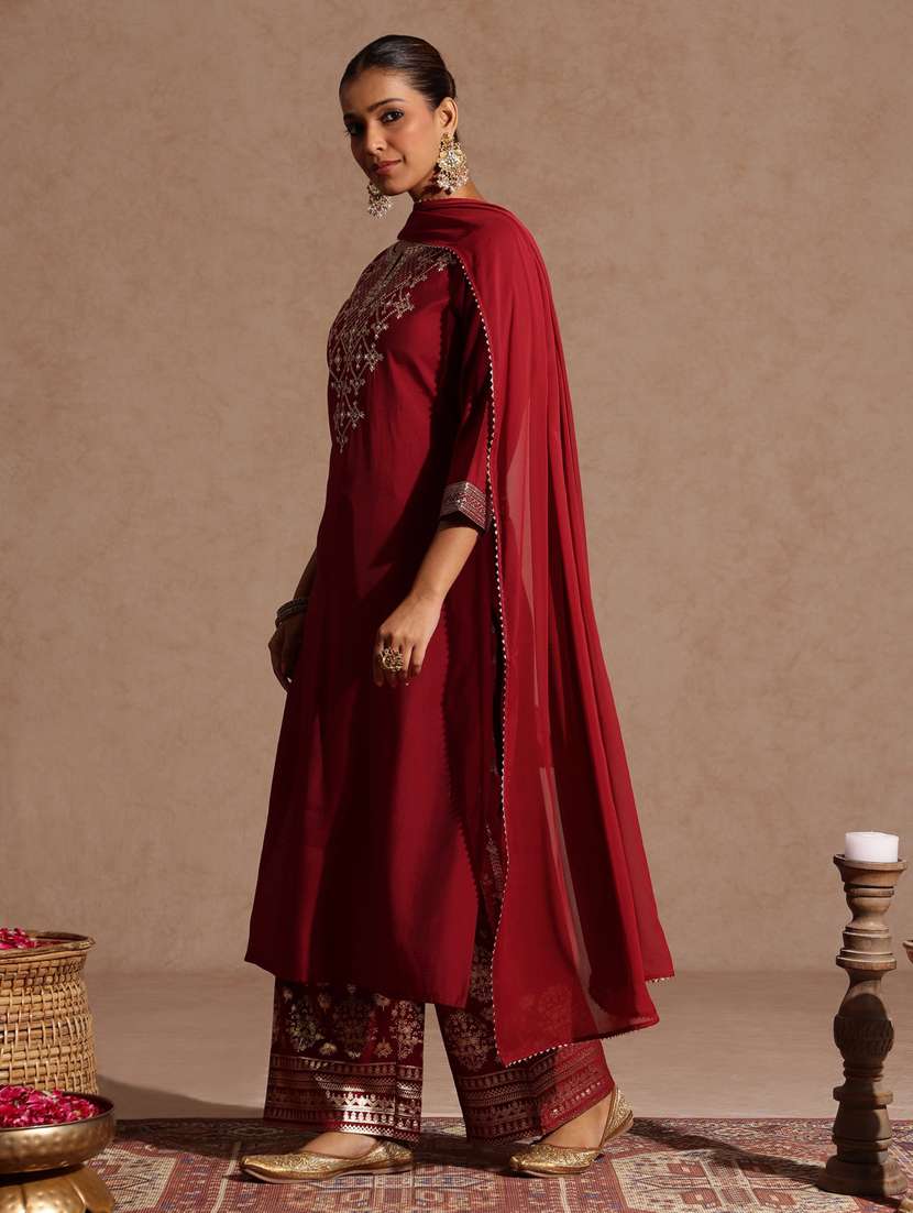 Women Maroon Kurta Dupatta Set - 22439881 -  Standard Image - 4