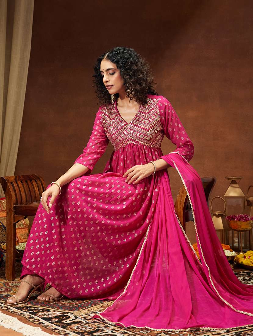 women pink kurta dupatta set - 22439886 -  Standard Image - 4