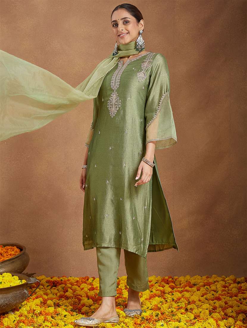 women green kurta dupatta set - 22439891 -  Standard Image - 4