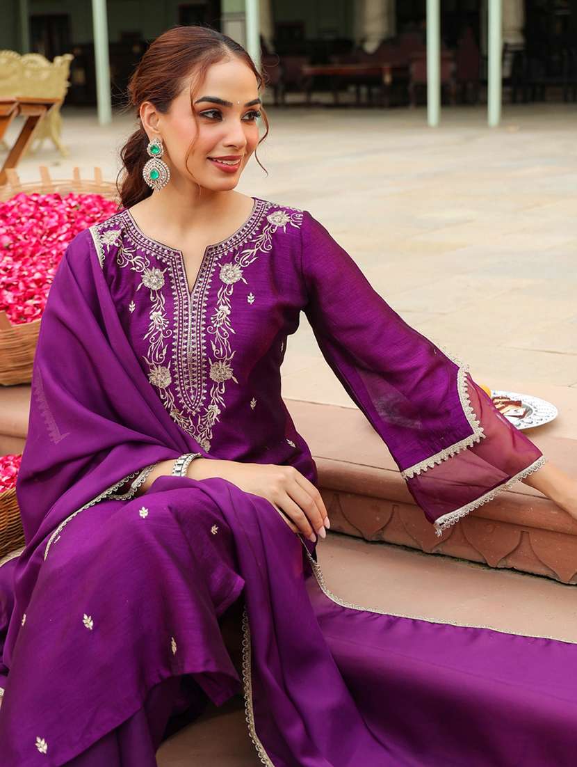 women purple kurta dupatta set - 22439896 -  Standard Image - 4