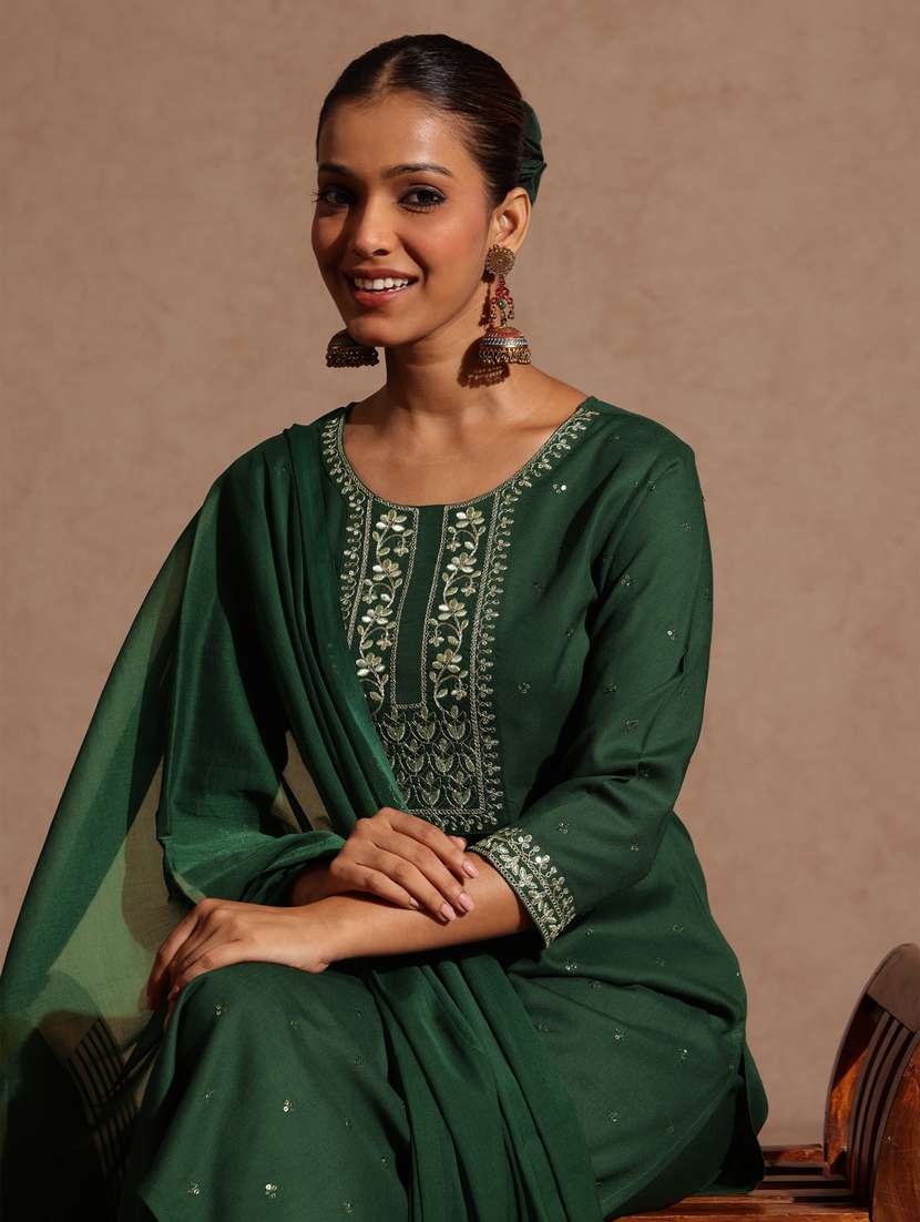 women green kurta dupatta set - 22439903 -  Standard Image - 1