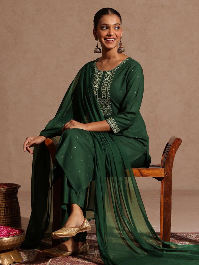 women green kurta dupatta set - 22439903 -  Standard Image - 4