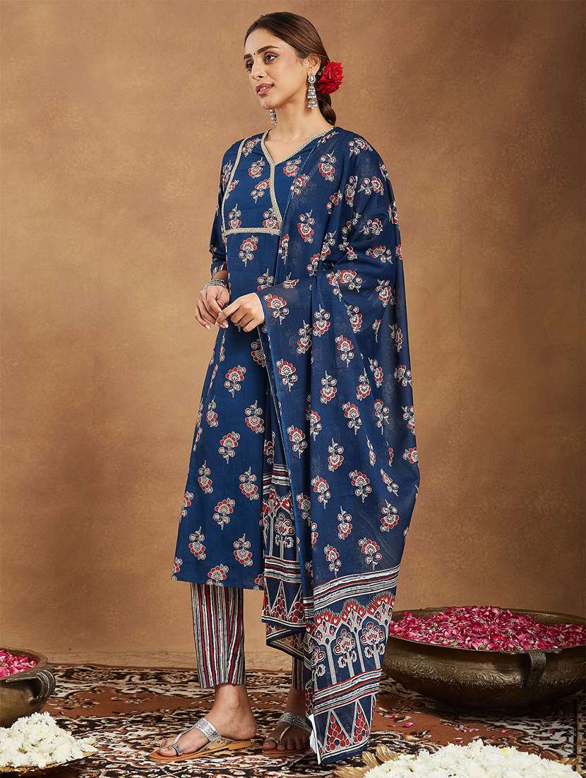 women blue kurta dupatta set - 22439904 -  Standard Image - 4