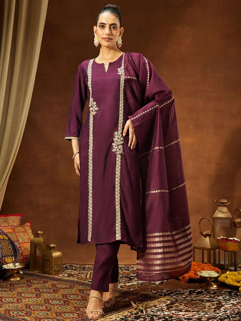 women purple kurta dupatta set