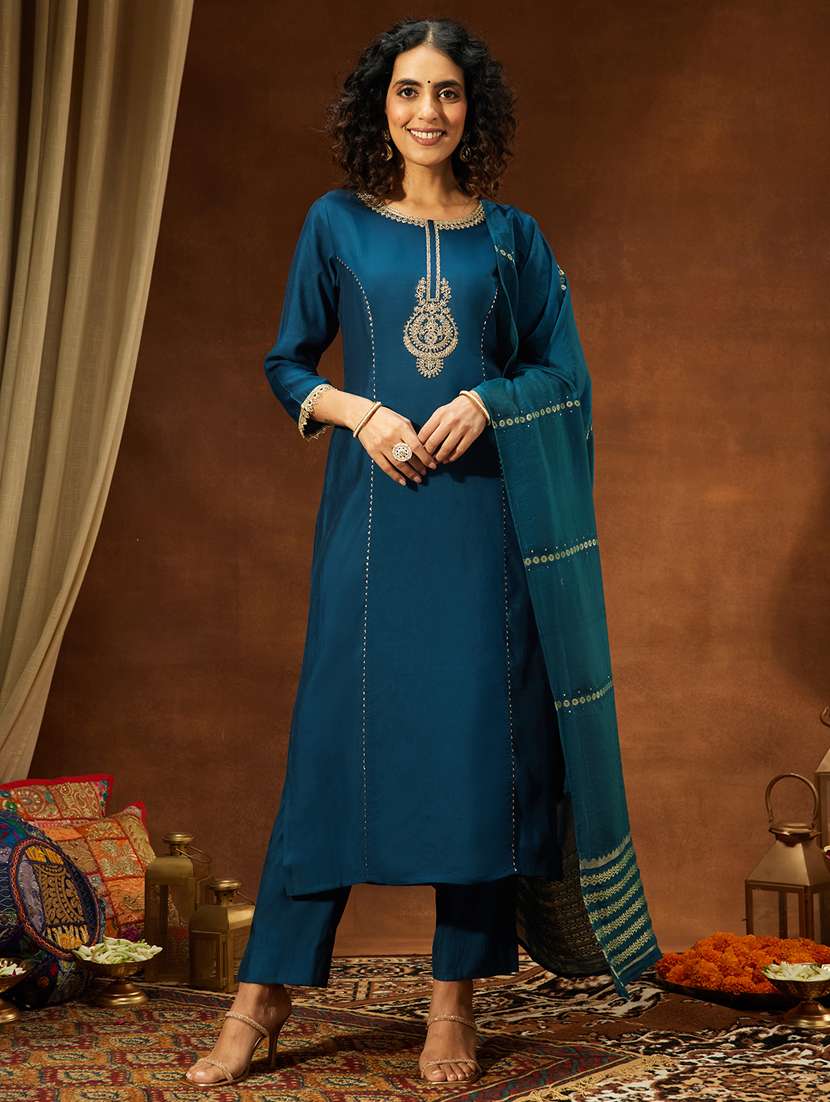 women teal kurta dupatta set
