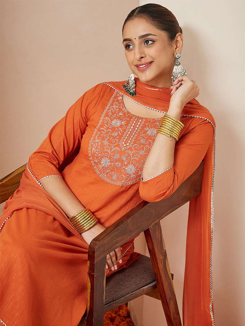 women orange kurta dupatta set - 22439910 -  Standard Image - 1