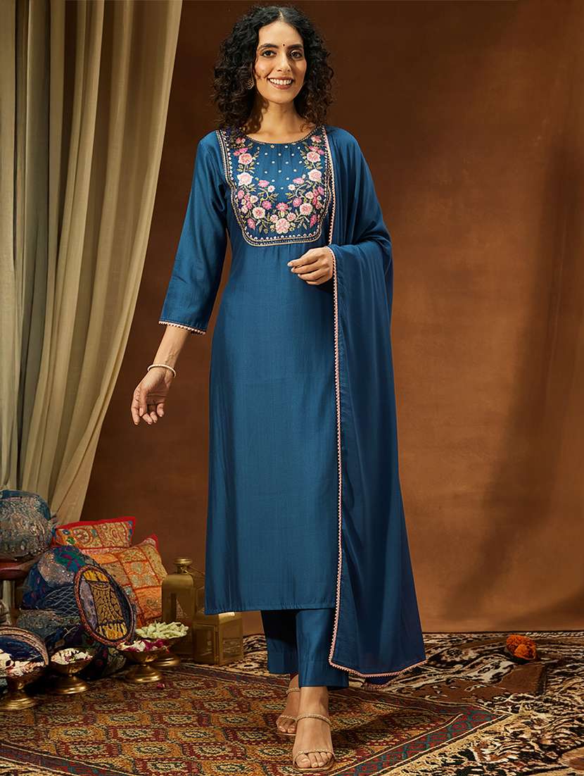 women teal kurta dupatta set