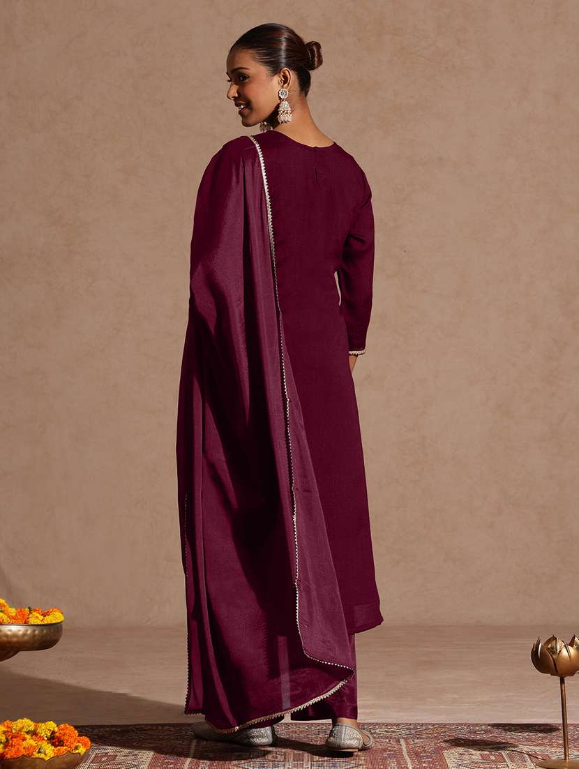 women three quarter sleeve kurat and pant with dupatta set - 22439933 -  Standard Image - 4