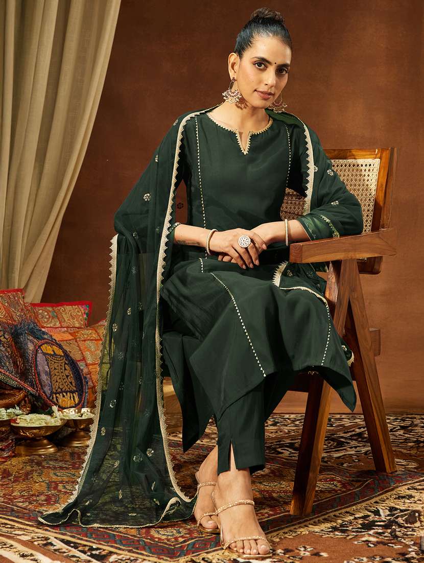 women three quarter sleeve kurat and pant with dupatta set - 22439938 -  Standard Image - 4