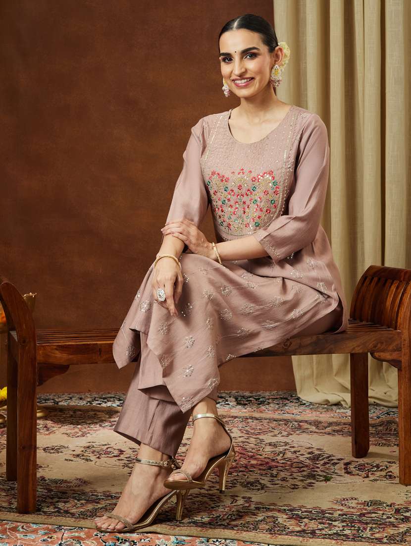 women brown kurta pant set - 22439948 -  Standard Image - 4