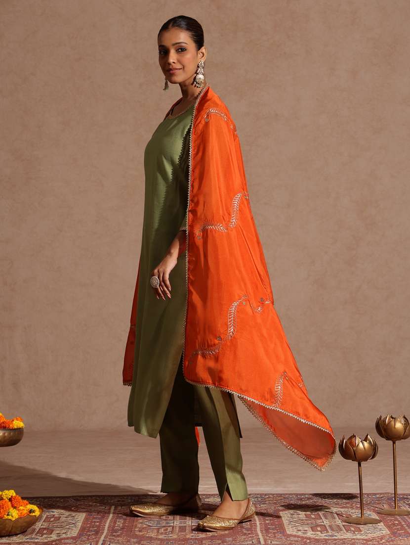 women green kurta dupatta set - 22439953 -  Standard Image - 4
