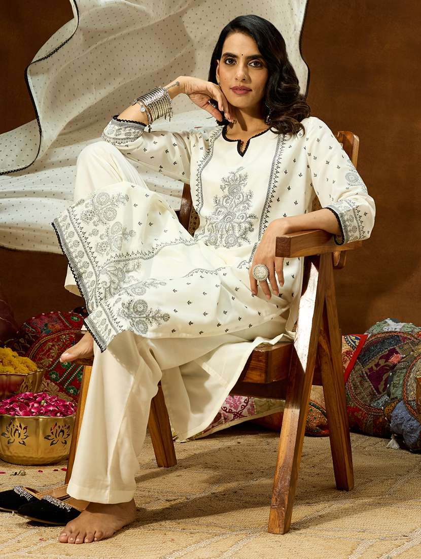 women white kurta dupatta set - 22439968 -  Standard Image - 4