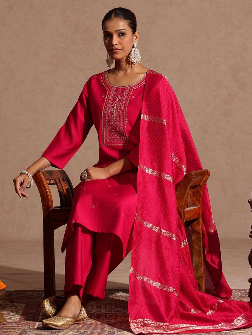 women pink kurta dupatta set - 22439980 -  Standard Image - 4