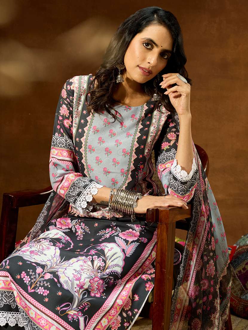 women black kurta dupatta set - 22439986 -  Standard Image - 1