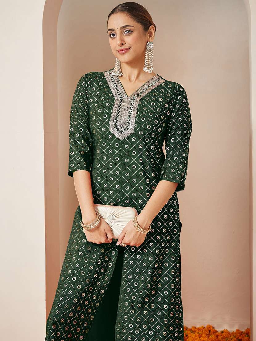 women green kurta pant set - 22440035 -  Standard Image - 1
