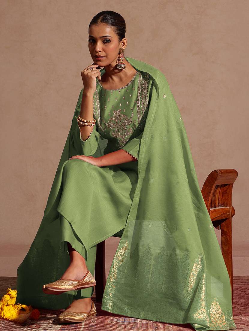 women green kurta dupatta set - 22440038 -  Standard Image - 4