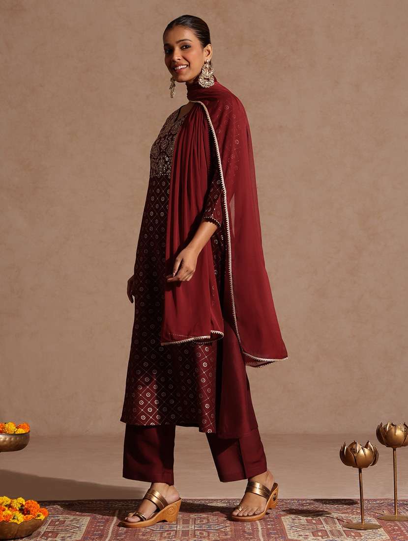 women maroon kurta dupatta set - 22440045 -  Standard Image - 4