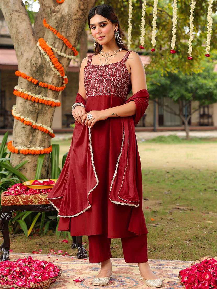 women maroon kurta pant set - 22440046 -  Standard Image - 1