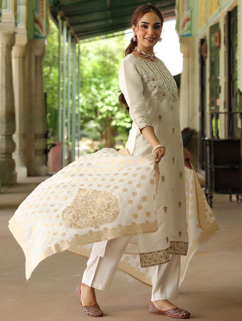 women off white kurta dupatta set - 22440052 -  Standard Image - 4